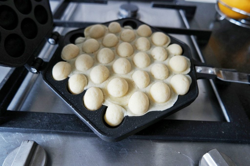 Egg waffle pan