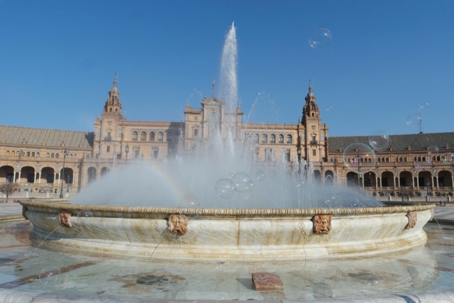 Seville_PlazaDeEspana_Fountain